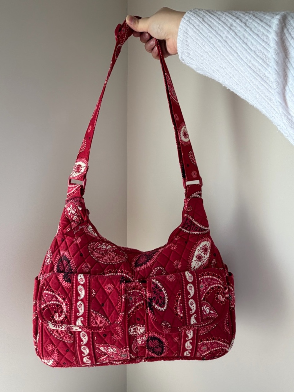 SOLD Vera Bradley Mesa Red Print Cargo Sling